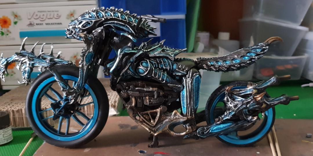 Neca Custom Predator Bike Alien Bike Toys Games Bricks Figurines On Carousell