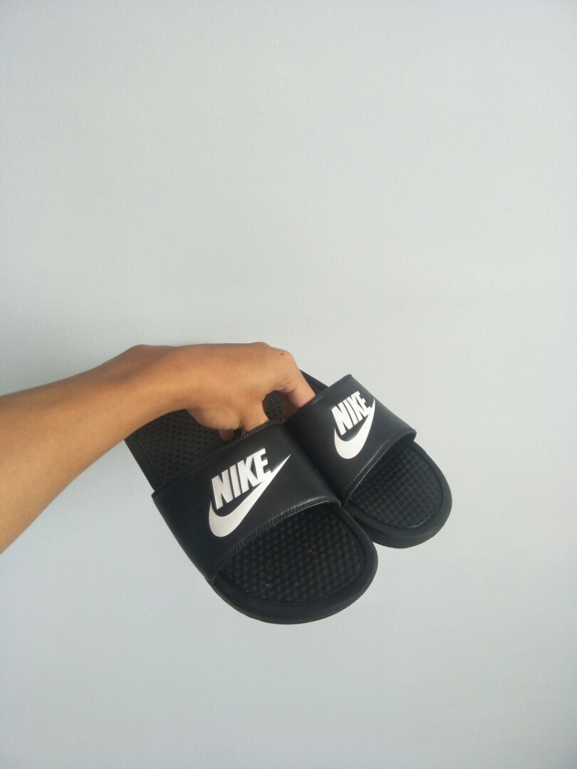 footlocker benassi slides