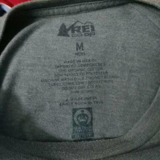 Rei Hiking (Category: Vests) located in Ipoh. Submitted by ricobundle (Listing ID 155089708, Image 3). Description: *AVAILABLE* REI Size M Pit 20 x 27 Price including delivery RM40 to peninsular Msia + RM5 to East Msia. Columbia North Face Patagonia Millet Mont Bell Hiking Outdoor.