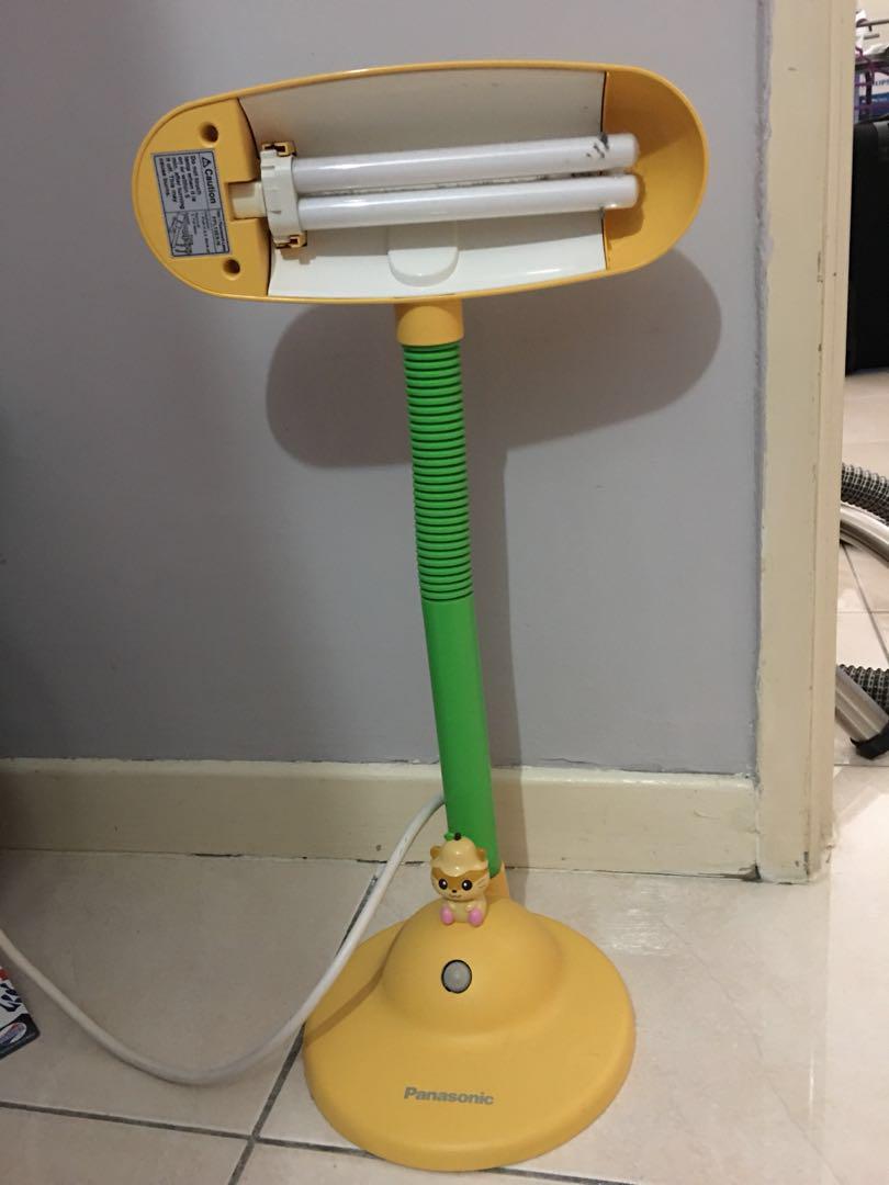 Table / Study Lamp (Category: Tables & Sets) located in Subang Jaya. Submitted by hz1717 (Listing ID 176240215, Image 2). Description: Panasonic study lamp. Under utilised. Self collect in Shah Alam.
