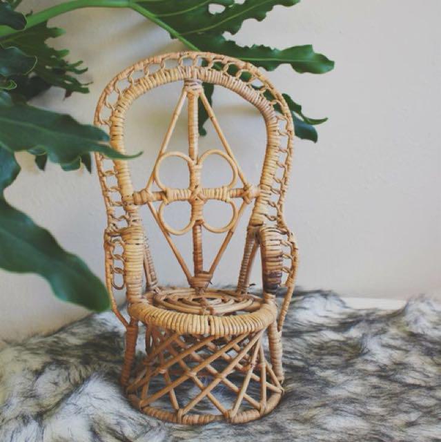 mini wicker chair