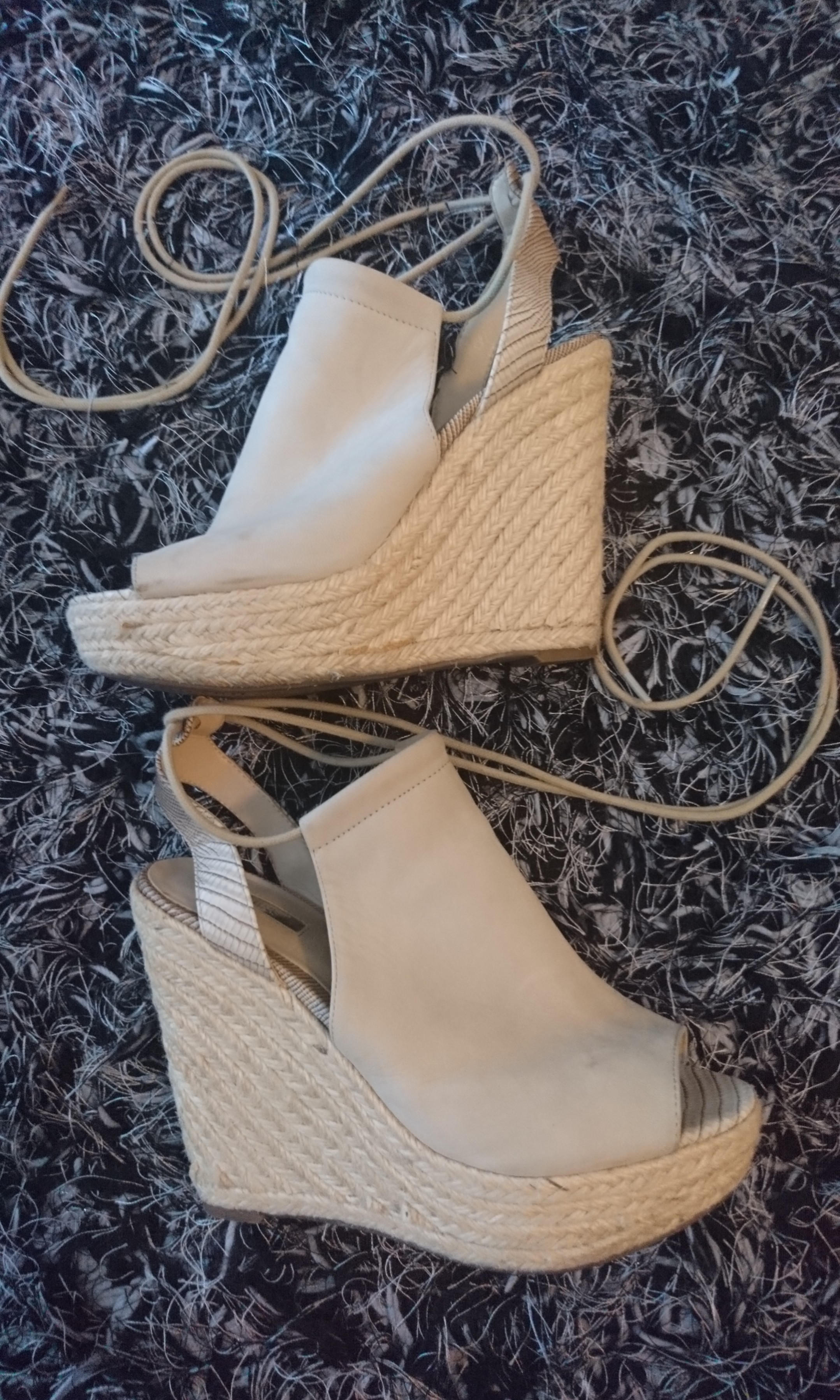 guess wedge heels