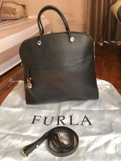 (Kategori: ) berada di . Dikirim oleh luxurysecondbranded (ID iklan 183007629, Gambar 1). Deskripsi: .