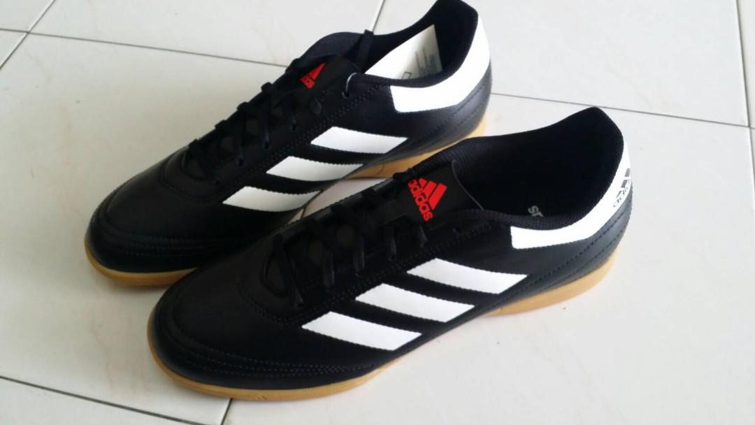 Adidas Goletto VI black futsal shoes 