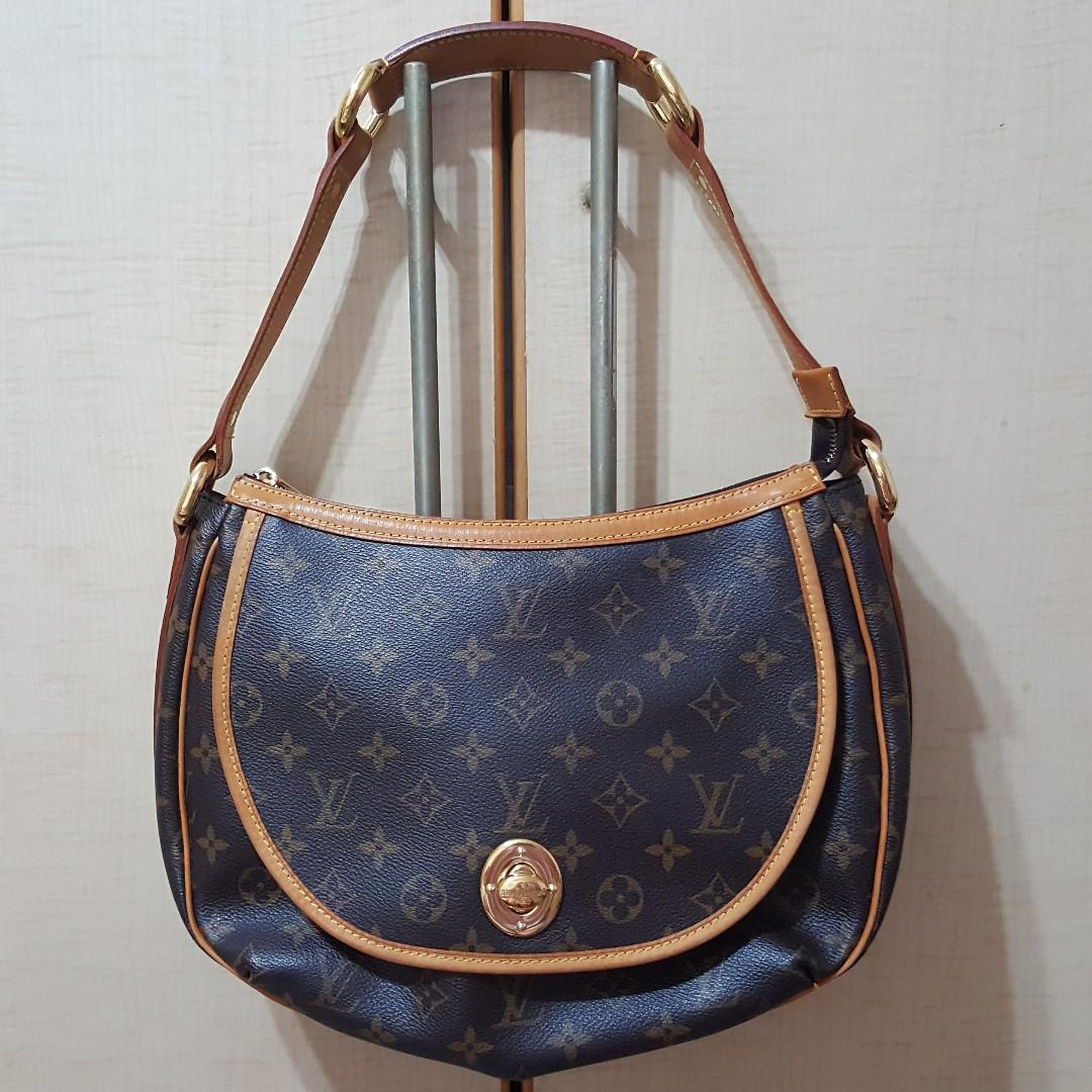 Authentic Louis Vuitton Monogram Tulum PM LV, Luxury, Bags & Wallets on  Carousell