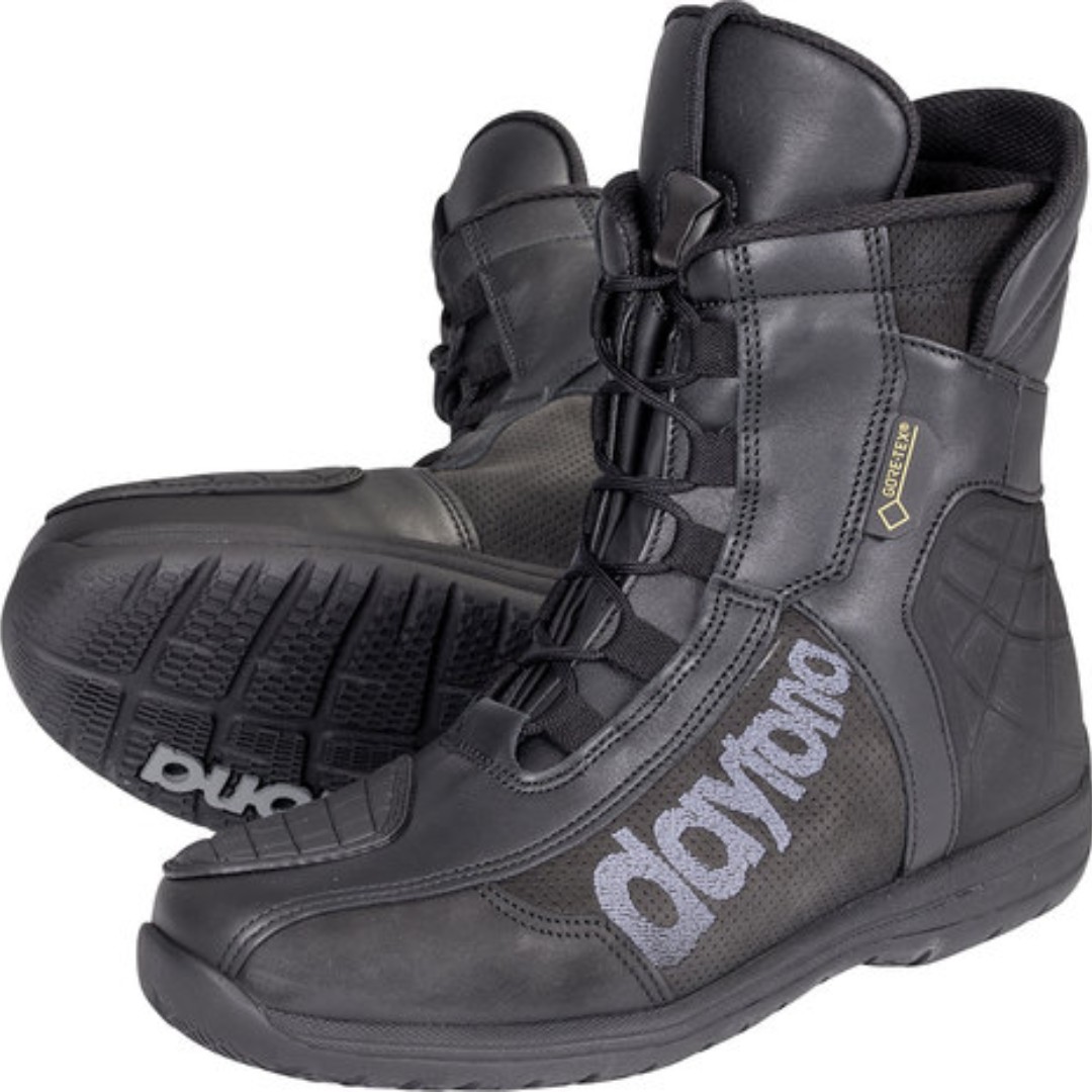 DAYTONA AC Dry GTX Goretex motorcycle boots - SIZE 44, Motorcycles,  Motorcycle Apparel on Carousell