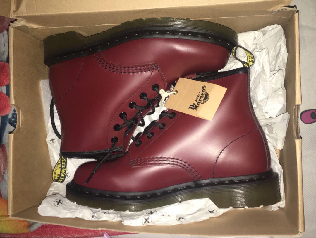 dr martens 101 smooth cherry red