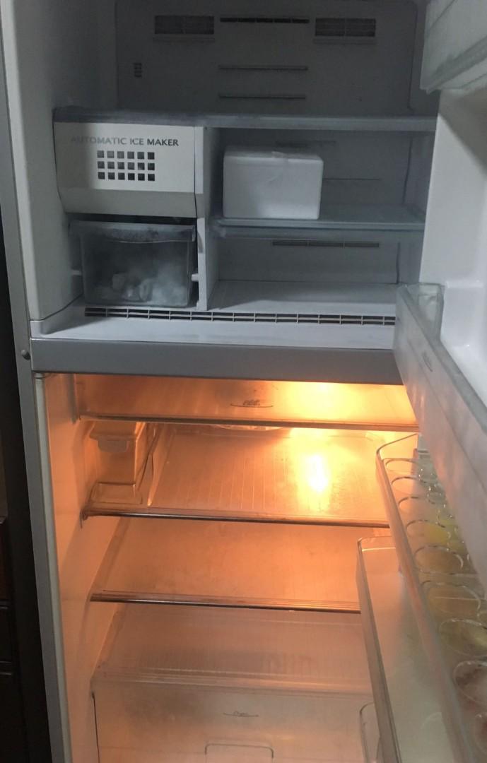 Ice maker fridge clearance for sale