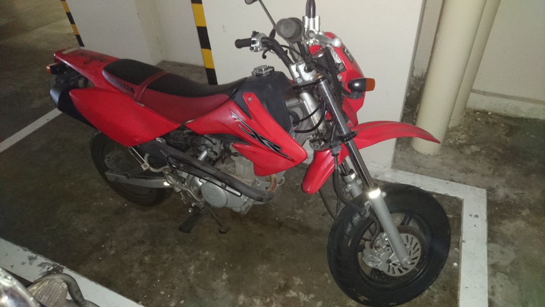 USED】HONDA はかなく XR100 Motard/XR50 Motard 白外装セット
