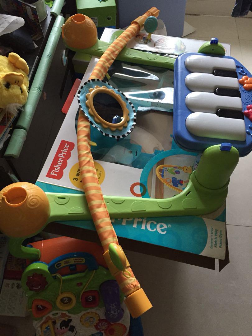 kick and play piano gym