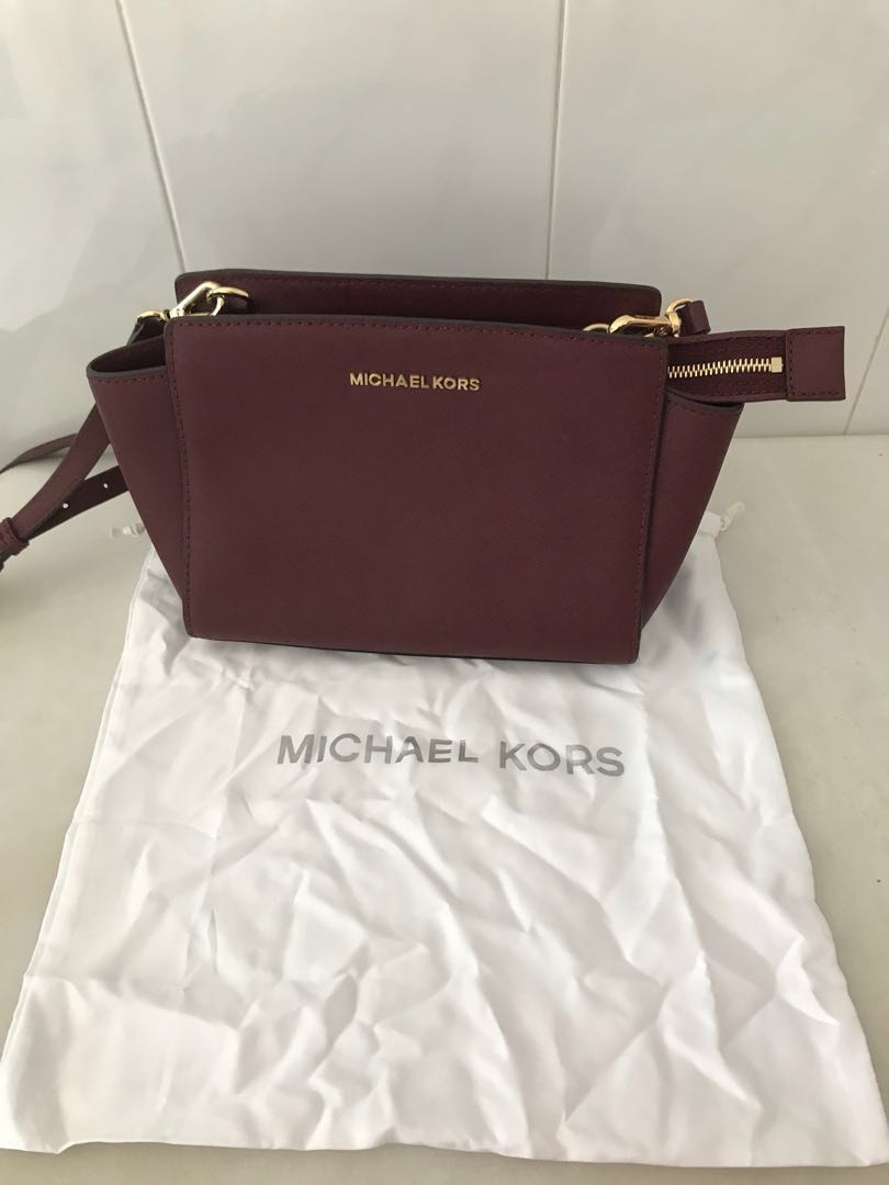 Michael kors mini sling bag top
