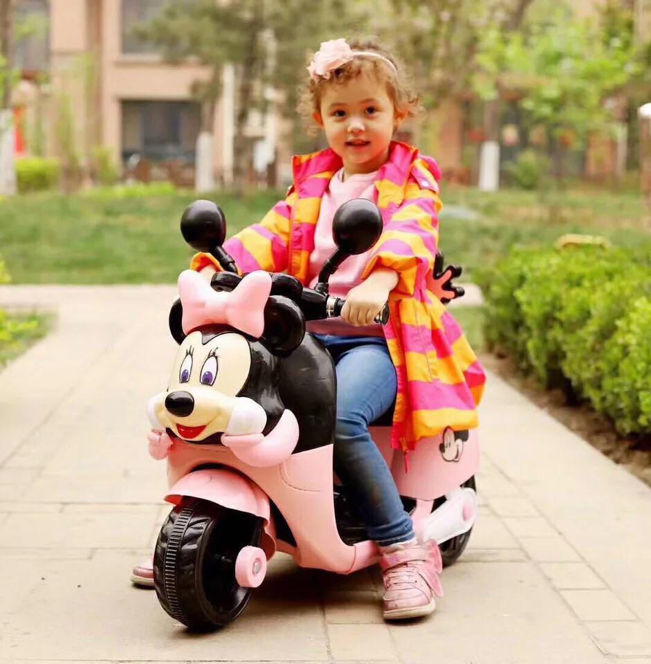 minnie mouse ride on scooter