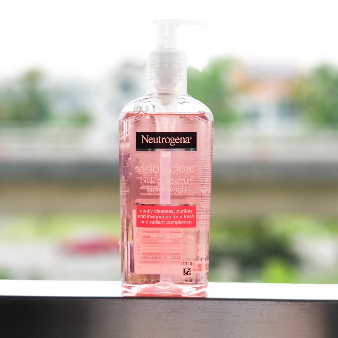 visibly clear pink grapefruit facial wash
