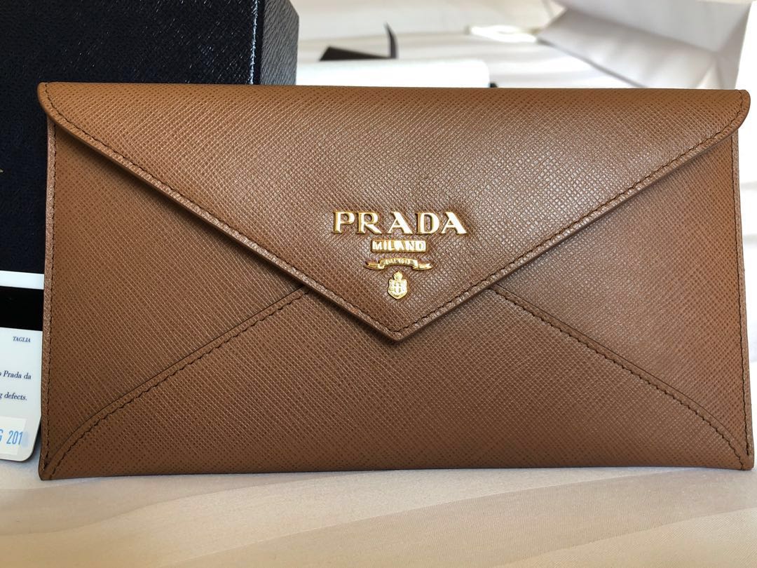prada saffiano envelope wallet