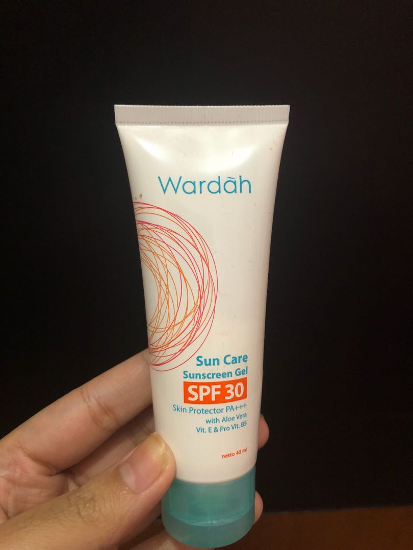 Wardah Sunblock Spf 30 Health Beauty Skin Bath Body On Carousell