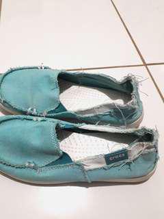 Sepatu Crocs