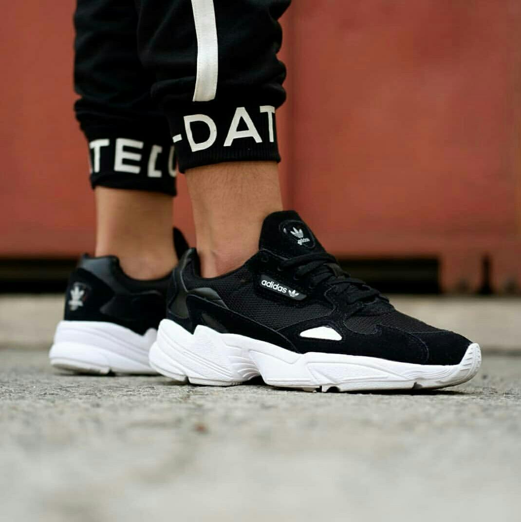 adidas energy boost volley