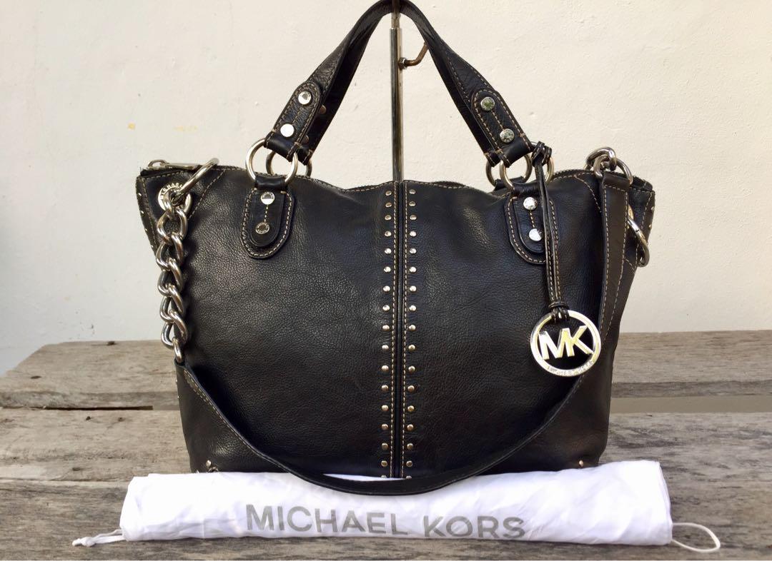 Authentic Michael Kors Astor Studded Leather Chain Handle 2 Way Bag,  Women's Fashion, Bags & Wallets, Purses & Pouches on Carousell