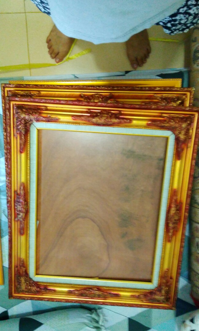 Bingkai Mewah, Desain & Kerajinan Tangan, Karya Seni di Carousell