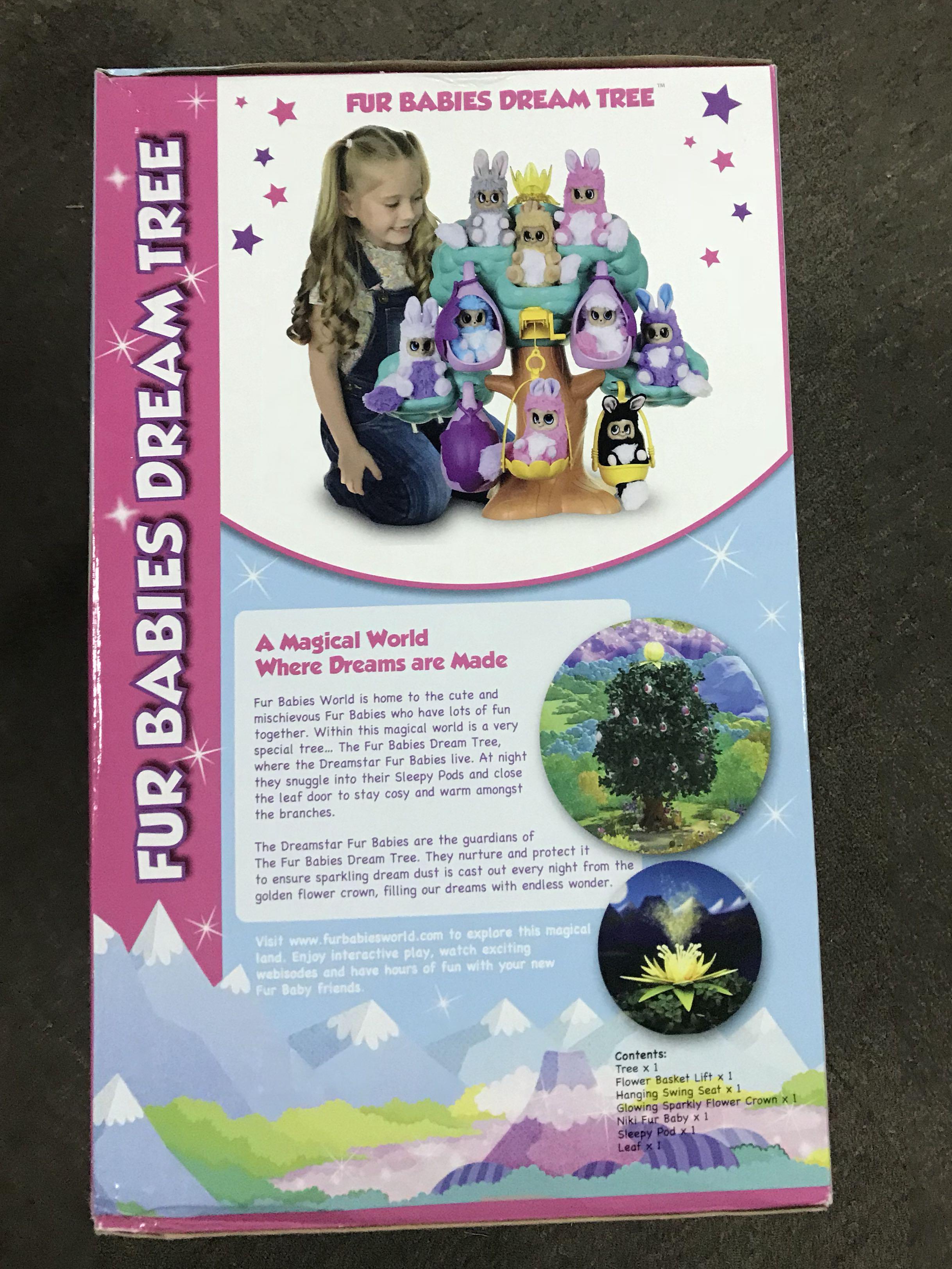 Fur babies world dream top tree playset