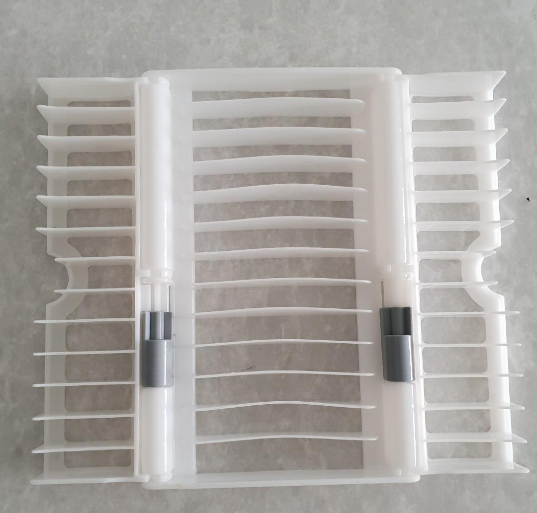 Daiso Dish Rack, Everything Else on Carousell