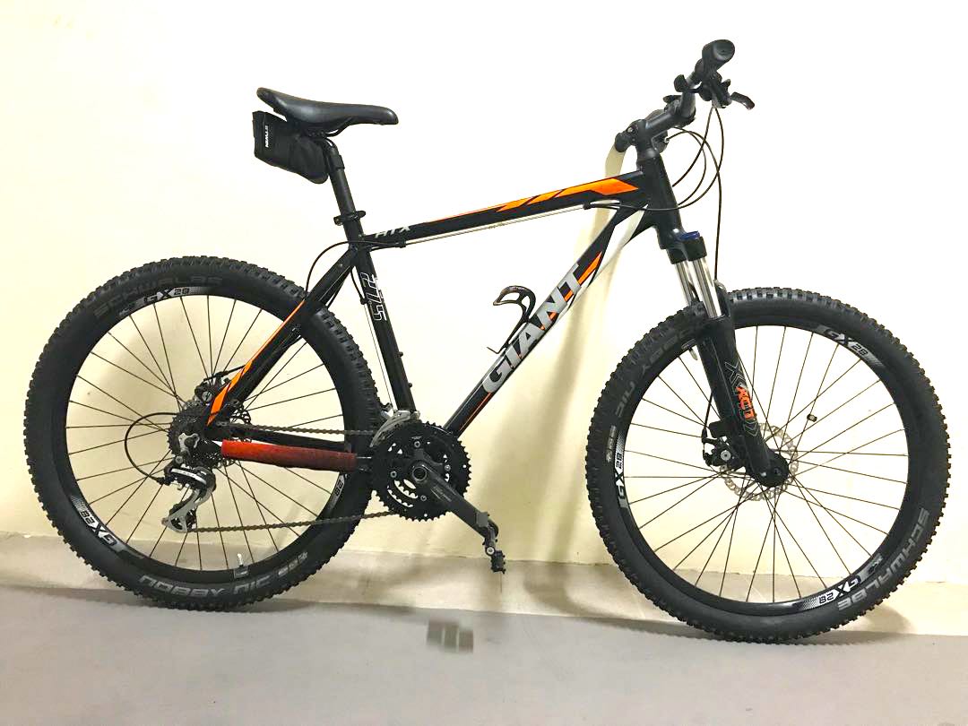 giant atx 27.5 mountain bike