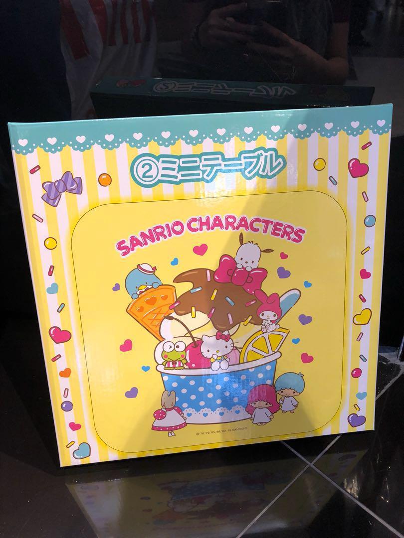 Japan import Sanrio table, Everything Else on Carousell