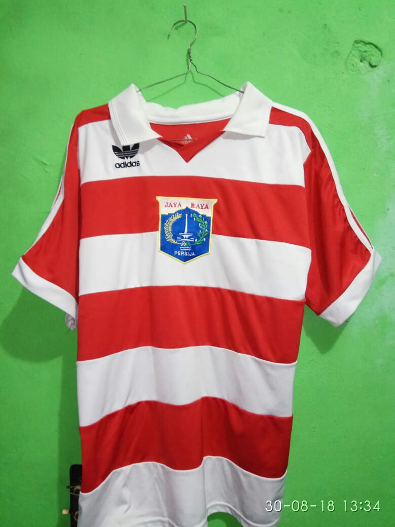Jersey Persija Retro Olah Raga Baju Olahraga Di Carousell