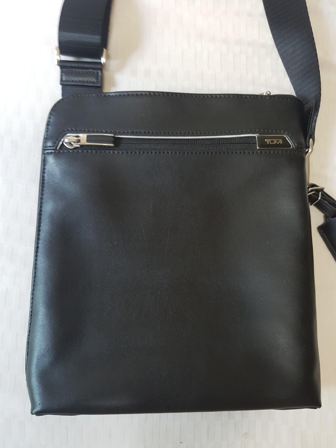 Tumi arrive owen crossbody clearance