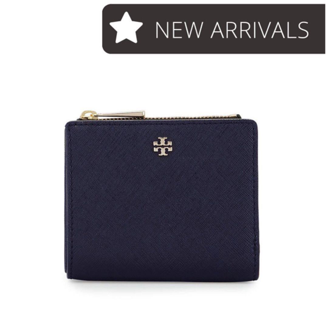 Tory Burch Navy Emerson Tote Bag, Luxury, Bags & Wallets on Carousell