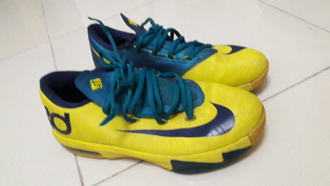 kd blue and yellow