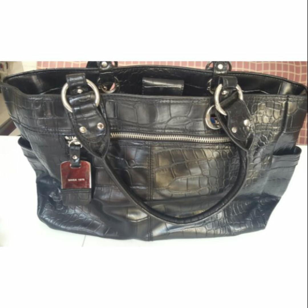 Nine West Croc Leather Bag Women S Fashion Bags Wallets On Carousell