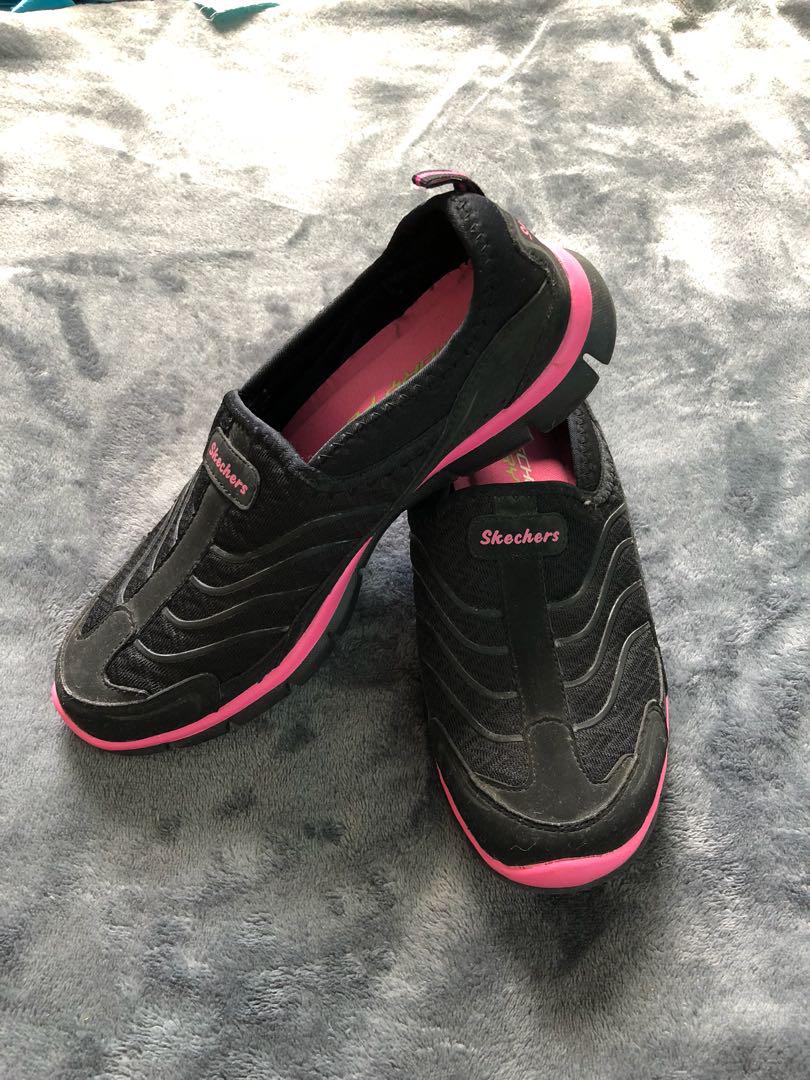 skechers black rubber shoes