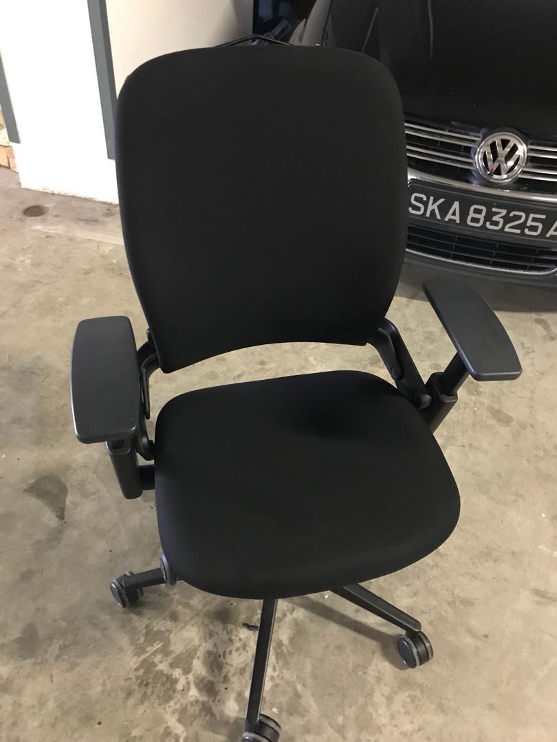 Steelcase Leap Chair V2