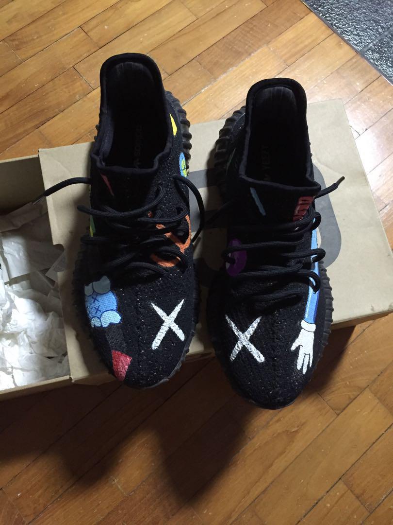 Yeezy 350 kaws