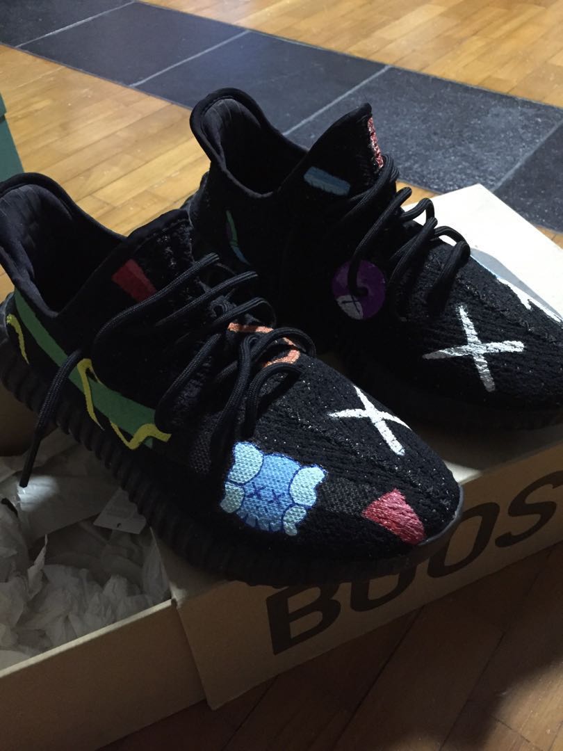 Kaws 350 store