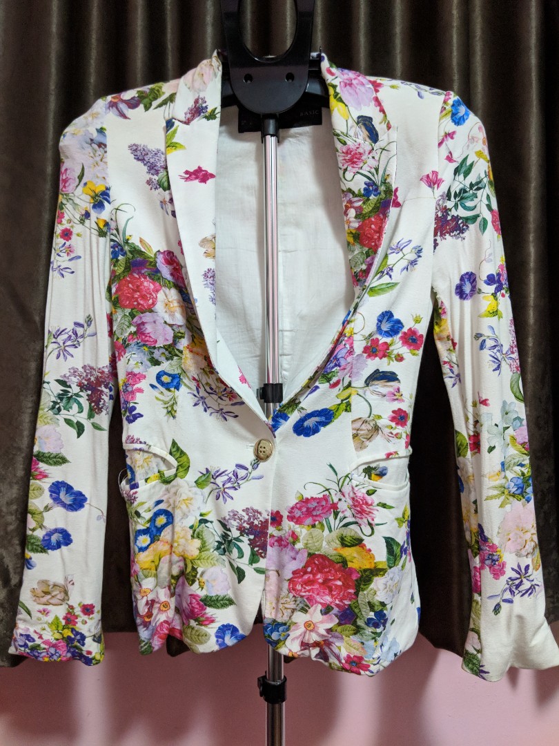 zara floral suit