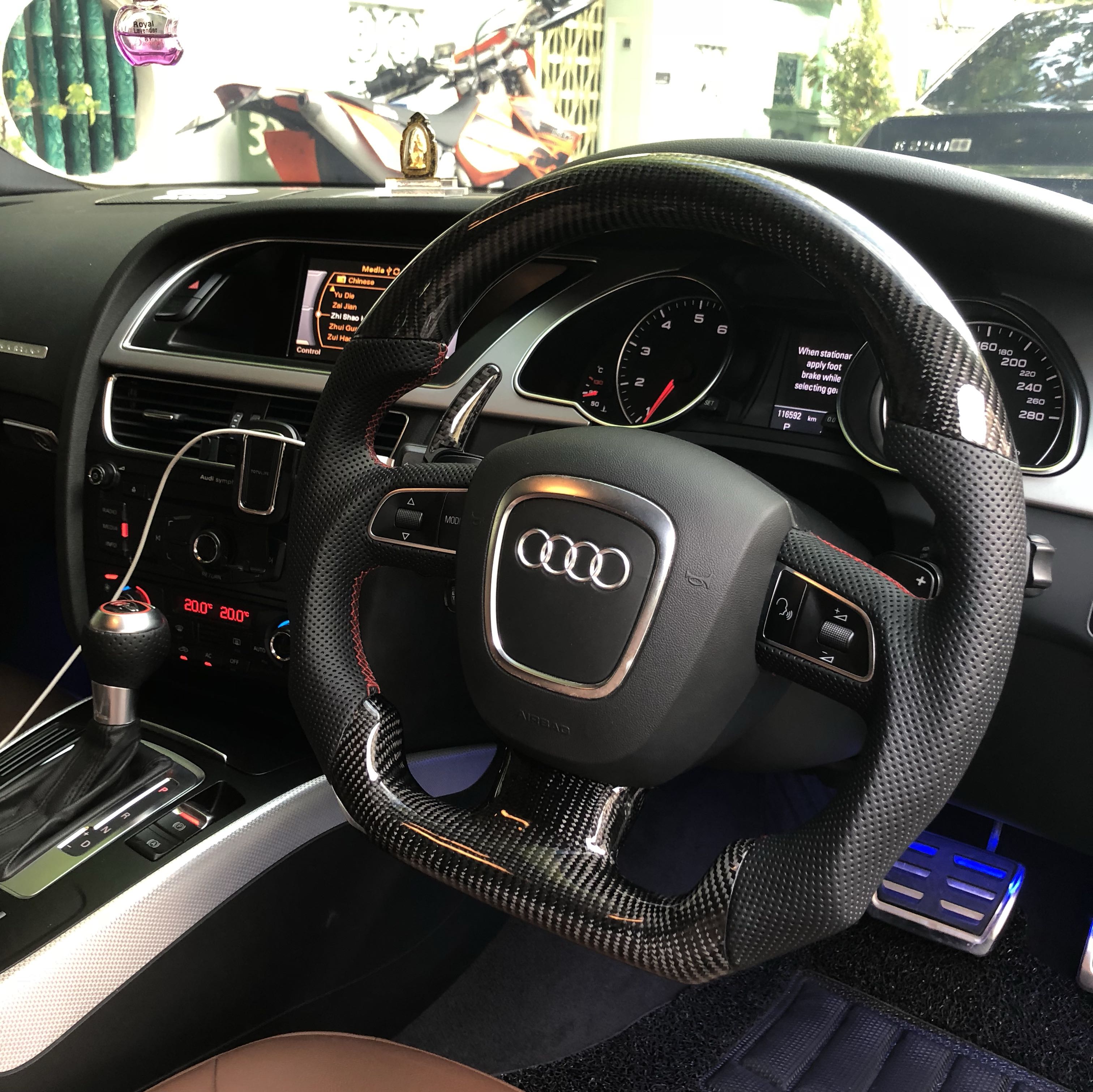 Audi A5 B8 Carbon Steering Wheel, Car Accessories, Accessories on Carousell