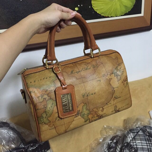 Alviero boston bag price deals
