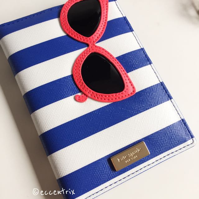 Bn Kate Spade Make A Splash Imogene Pport Holder Luxury Bn Kate Spade Make A Splash Imogene Pport Holder Luxury Accessories On Carou