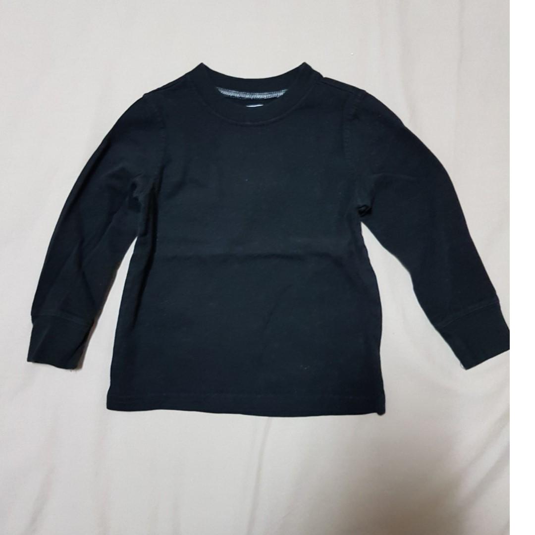 black long sleeve shirt outfits