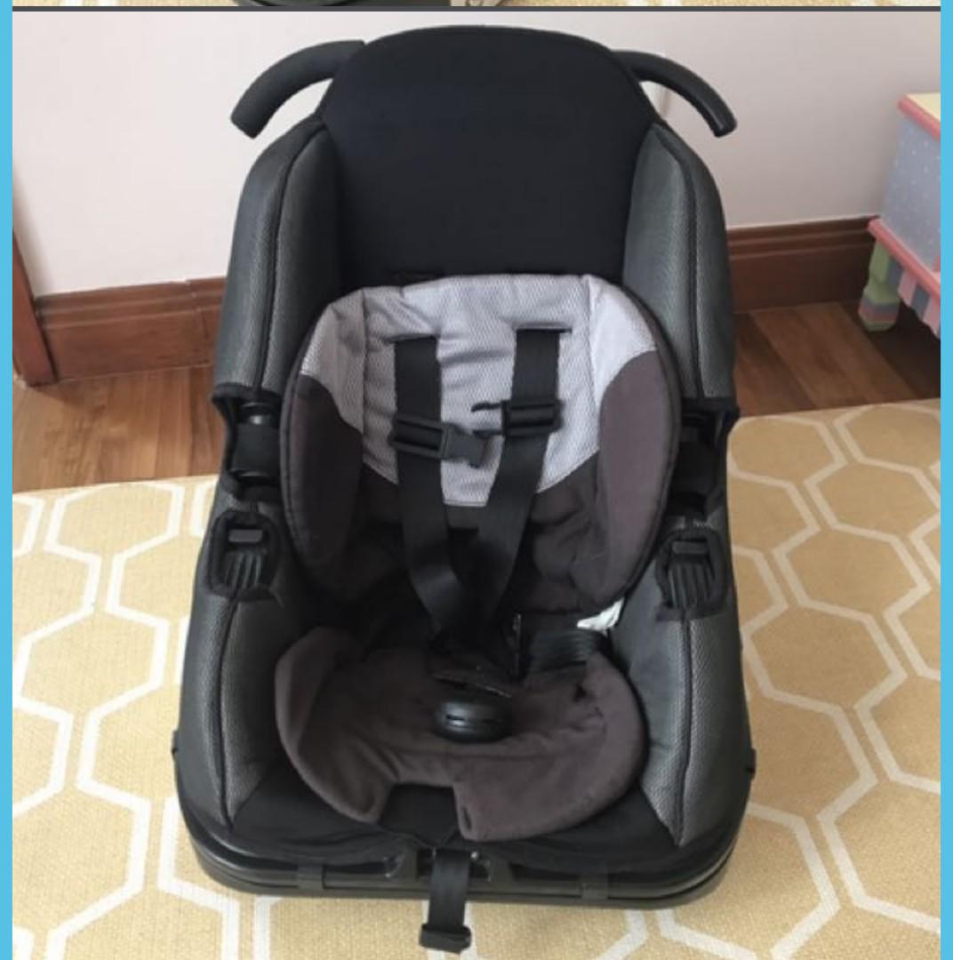 lilly gold car seat