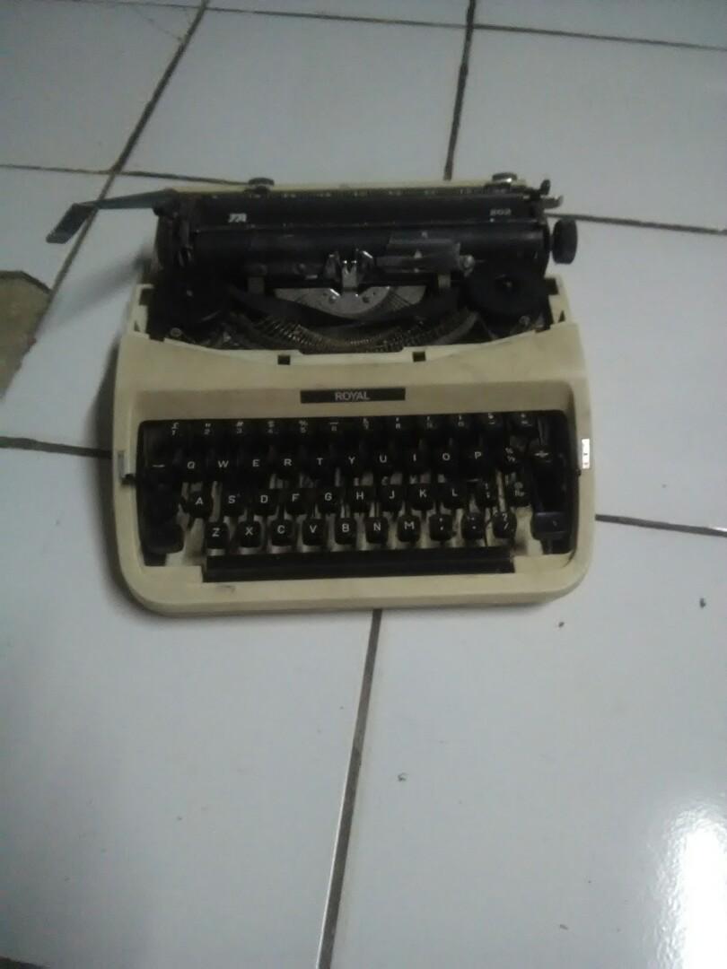 Mesin Tik Jaman Dulu Antik Lainnya Di Carousell