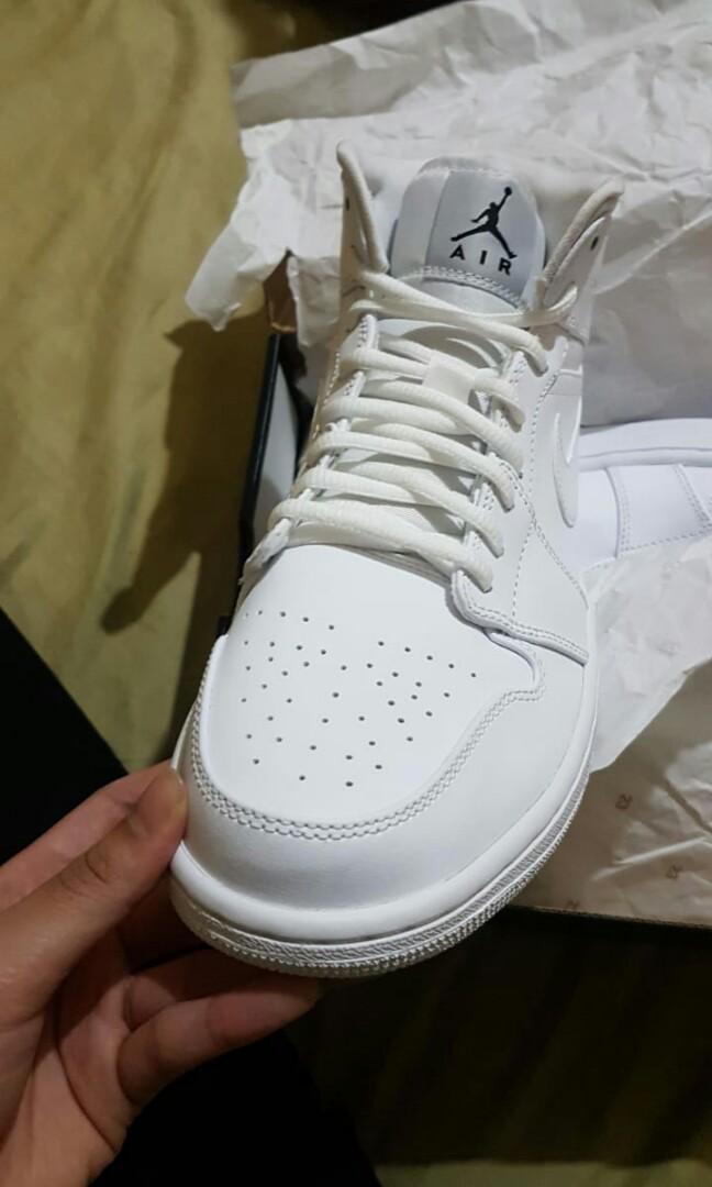 allwhite jordan 1