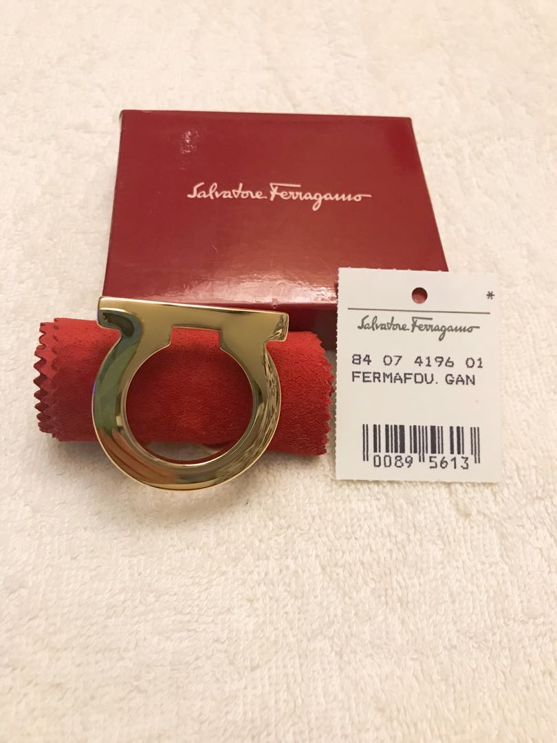 Ferragamo outlet scarf ring