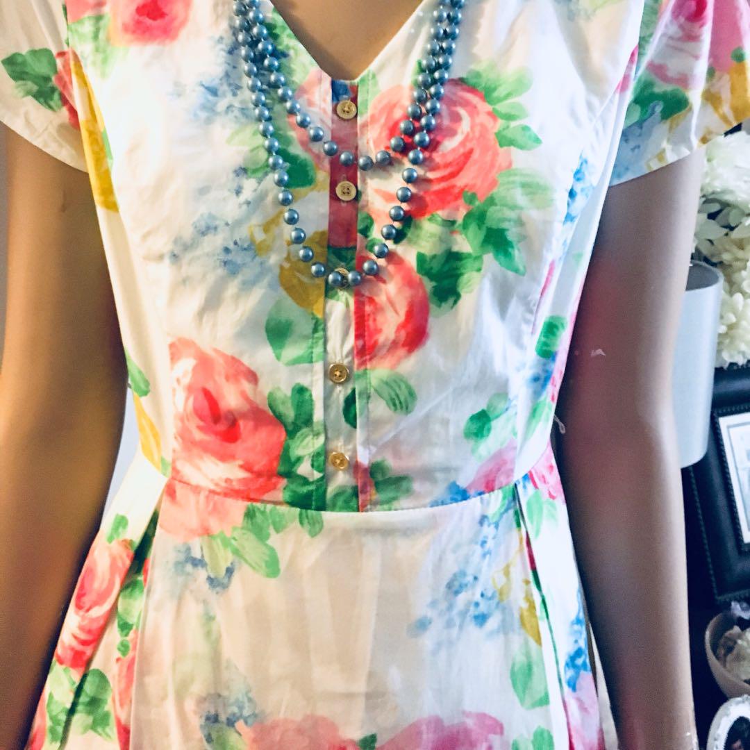 Stunning Vintage Tea Dress. Summer Floral Dress. A Line with