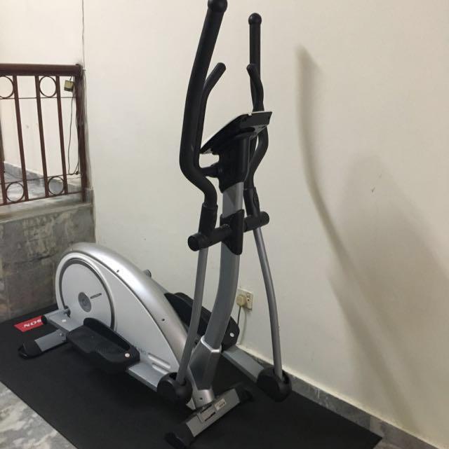 Horizon syros pro 2024 elliptical cross trainer