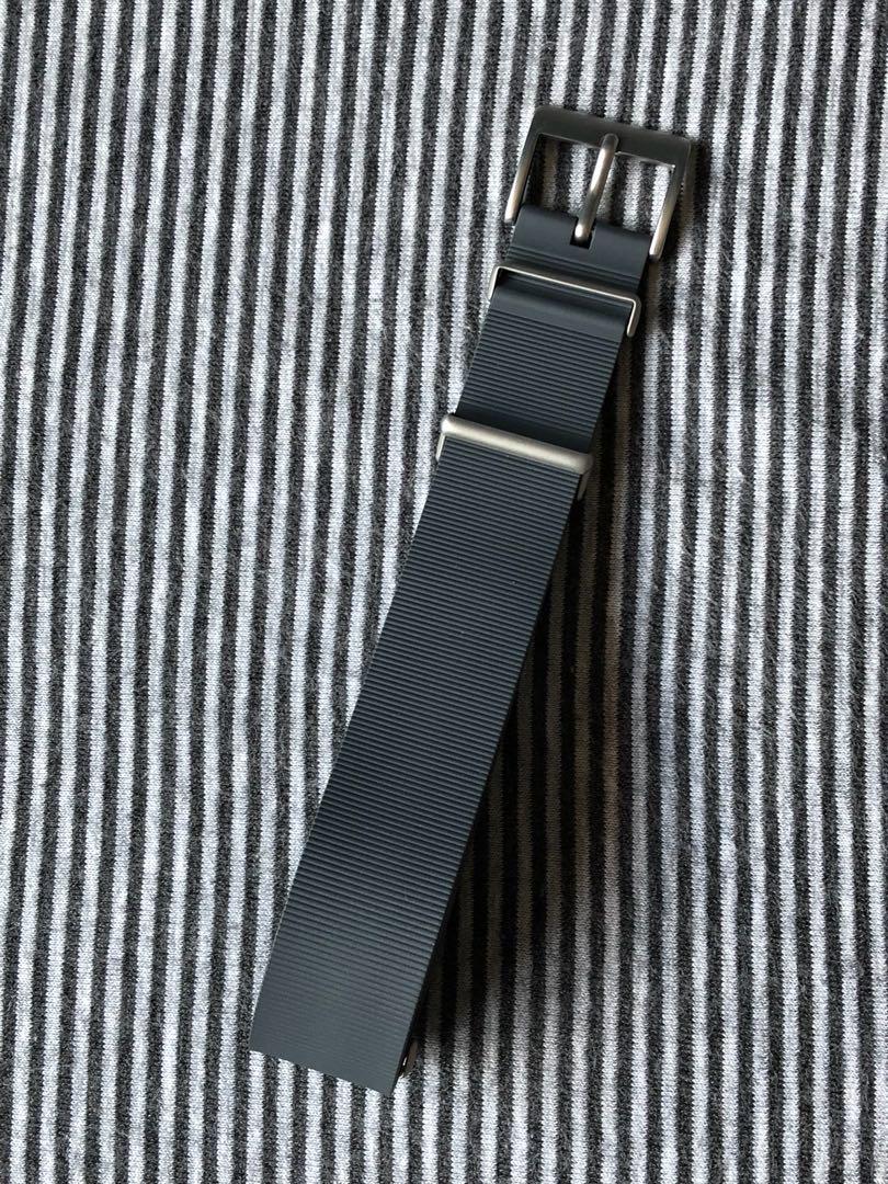 Bonetto Cinturini grey rubber NATO strap Mobile Phones Gadgets Wearables Smart Watches on Carousell