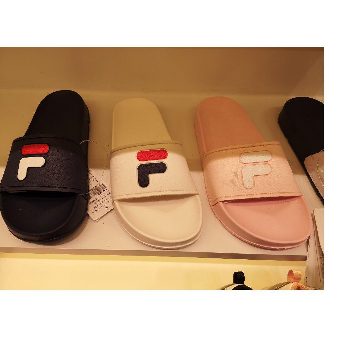 fila sandals size 11