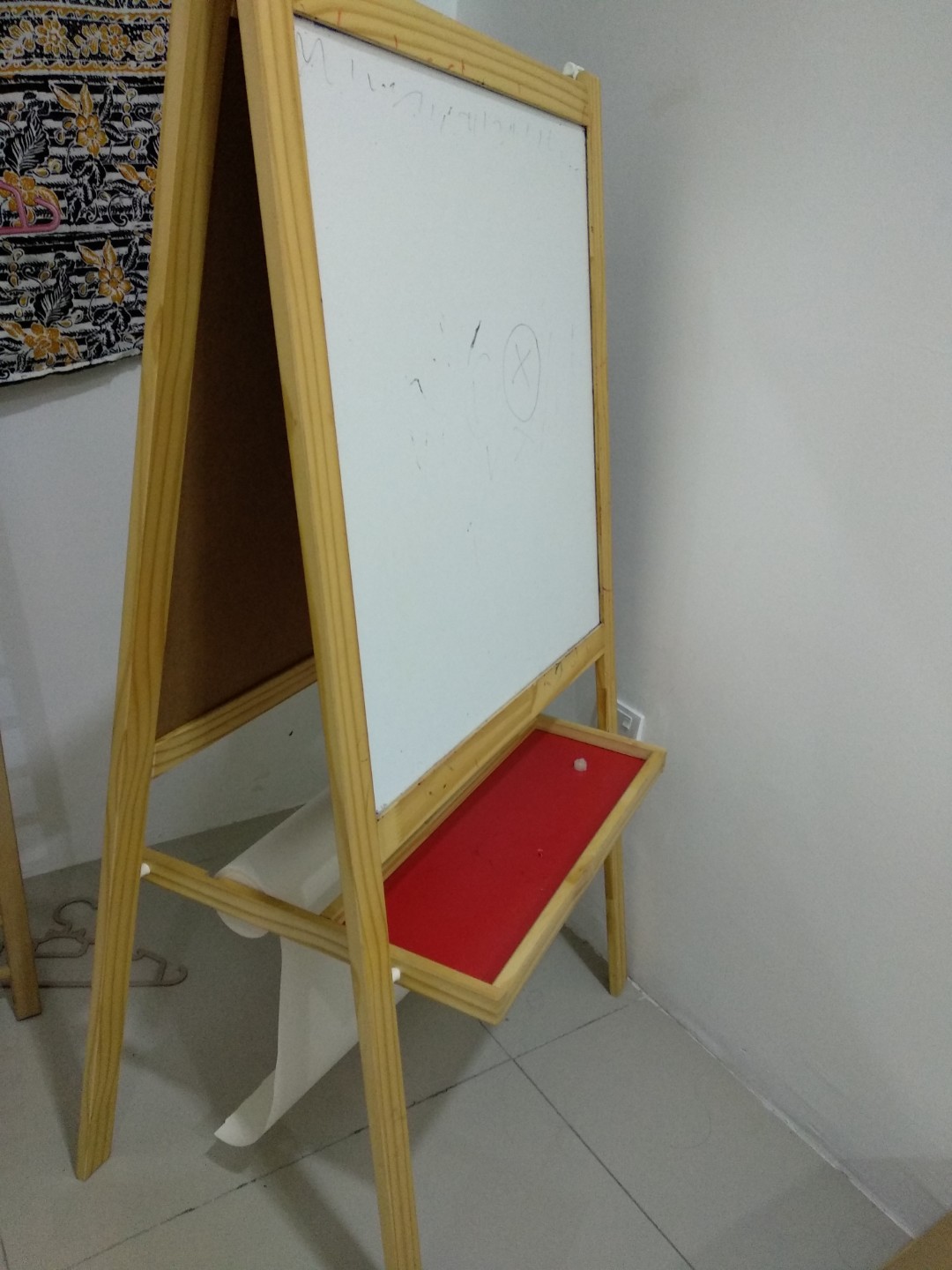 IKEA EASEL WHITE AND BLACK BOARD, Babies & Kids, Going Out, Strollers